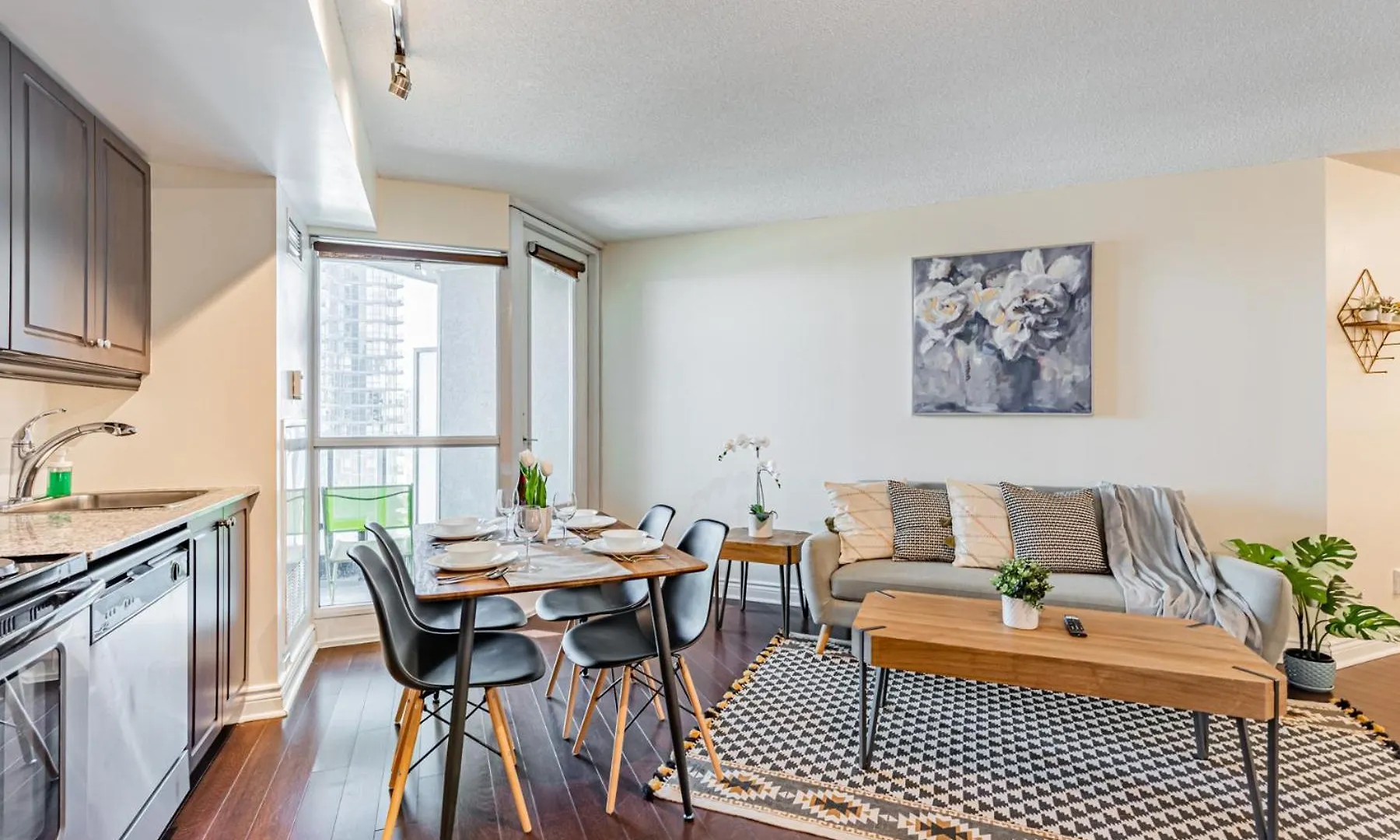 Fort York Suites - Cne Toronto Apartment